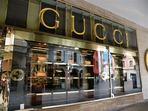 praha outlet gucci.